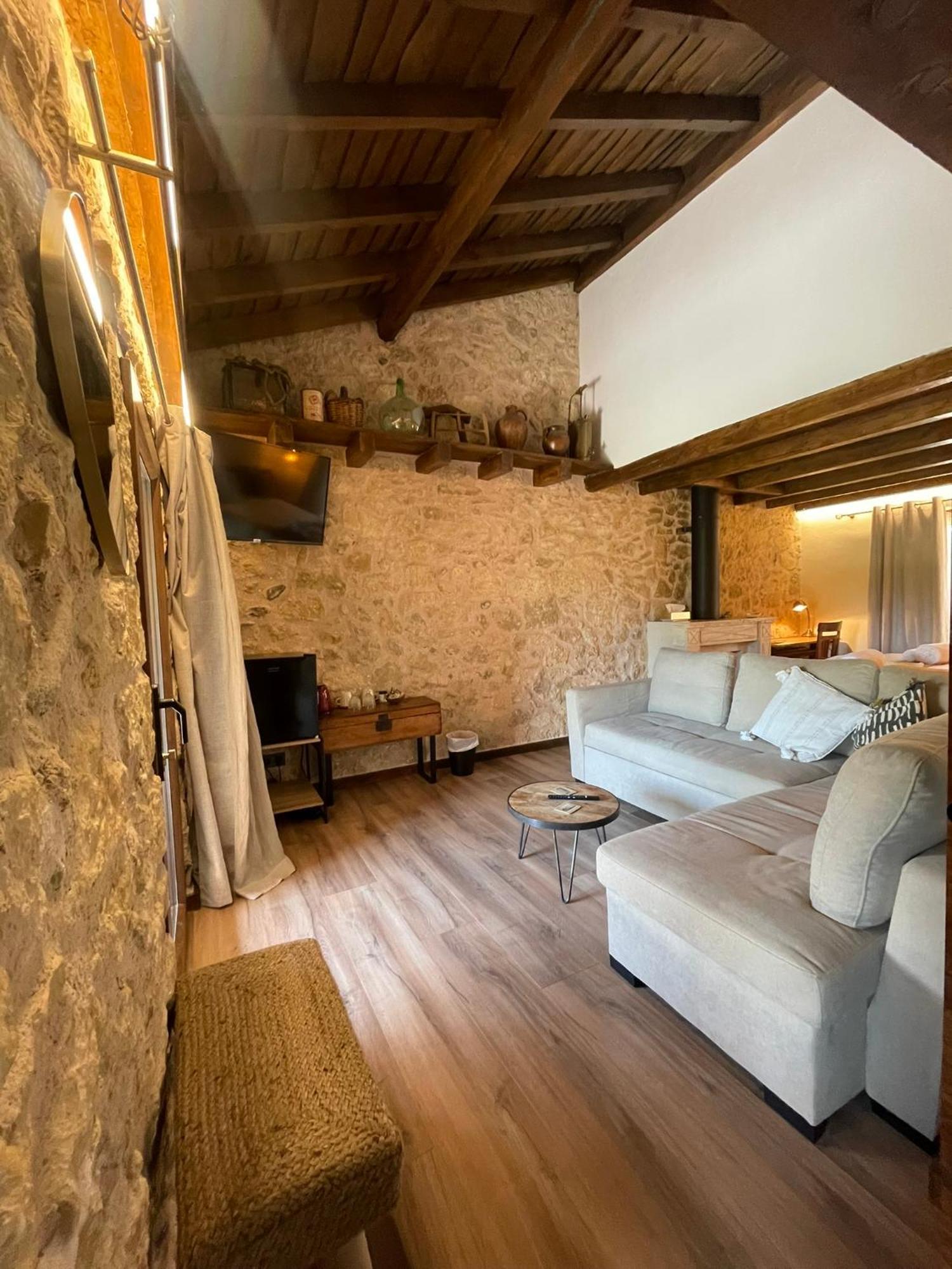 La Casa Del Cantero Pinilla del Valle ภายนอก รูปภาพ